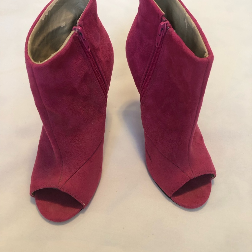 Shoe Dazzle Fuchsia Peep-Toe Heeled Boots
